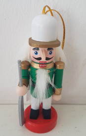 Diótörő függődísz