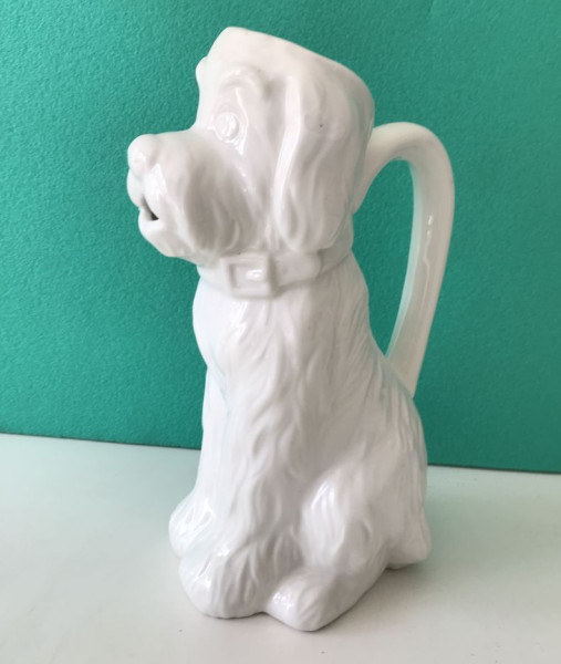 Kutya formájú kerámia locsolókanna