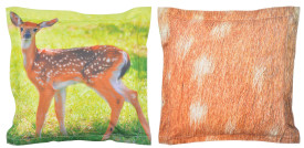 Párna őzike motívummal
